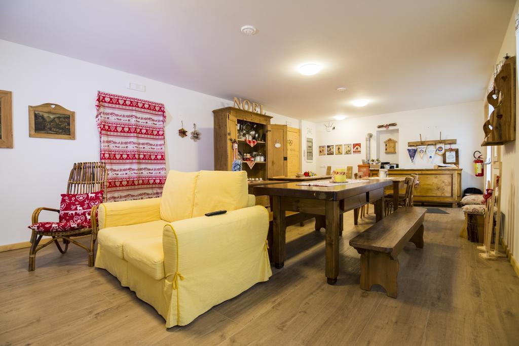 Olimpic Hostel สกิลปาริโอ ภายนอก รูปภาพ
